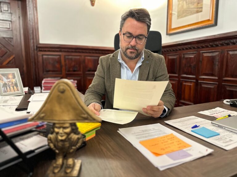 El alcalde de Santa Cruz de La Palma invita al papa Francisco a visitar Santa Cruz de La Palma