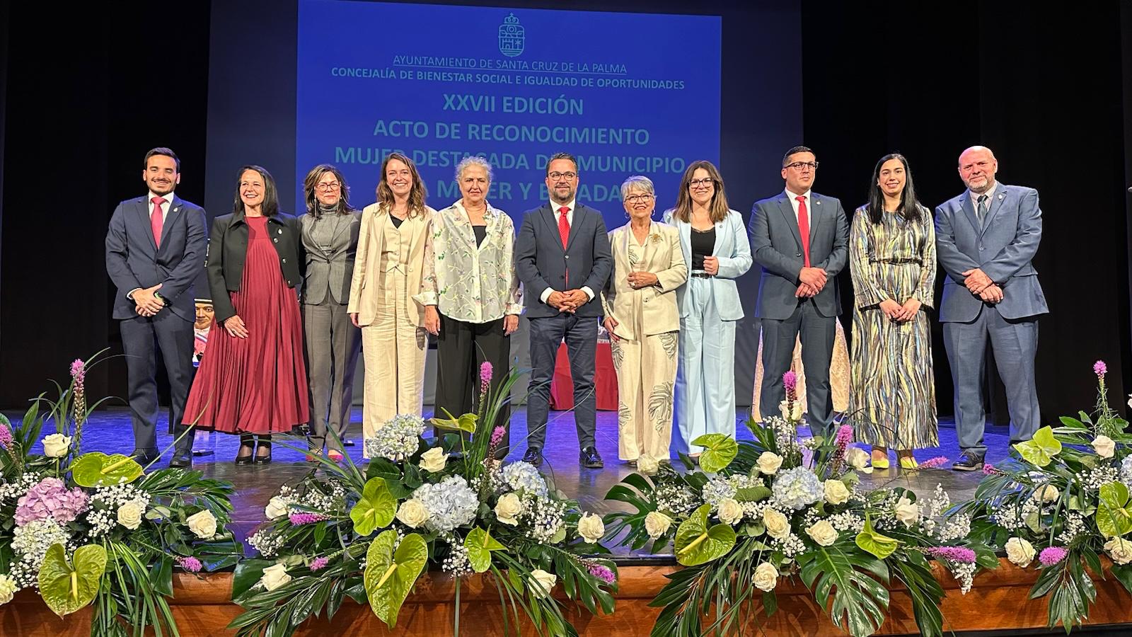 Lee más sobre el artículo María Nieves Santos Gómez y María Raquel Paz Hernández,  ‘Mujeres Destacadas de Santa Cruz de La Palma 2025’