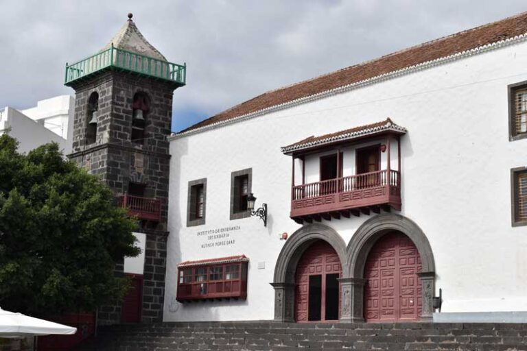 Una decena de ermitas y edificios emblemáticos de la capital palmera repicarán sus campanas el 10 de julio como prólogo de la Bajada de la Virgen de las Nieves