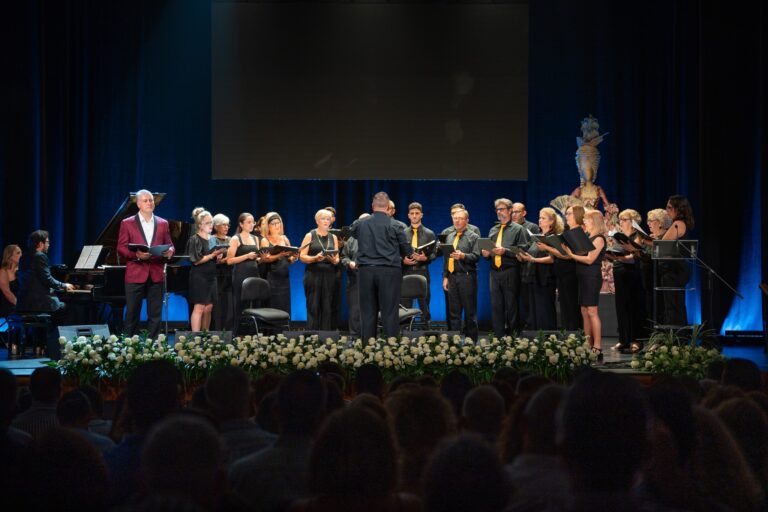Una decena de artistas rinden homenaje al compositor palmero Luis Cobiella en la Fiesta de Arte de la Bajada de la Virgen