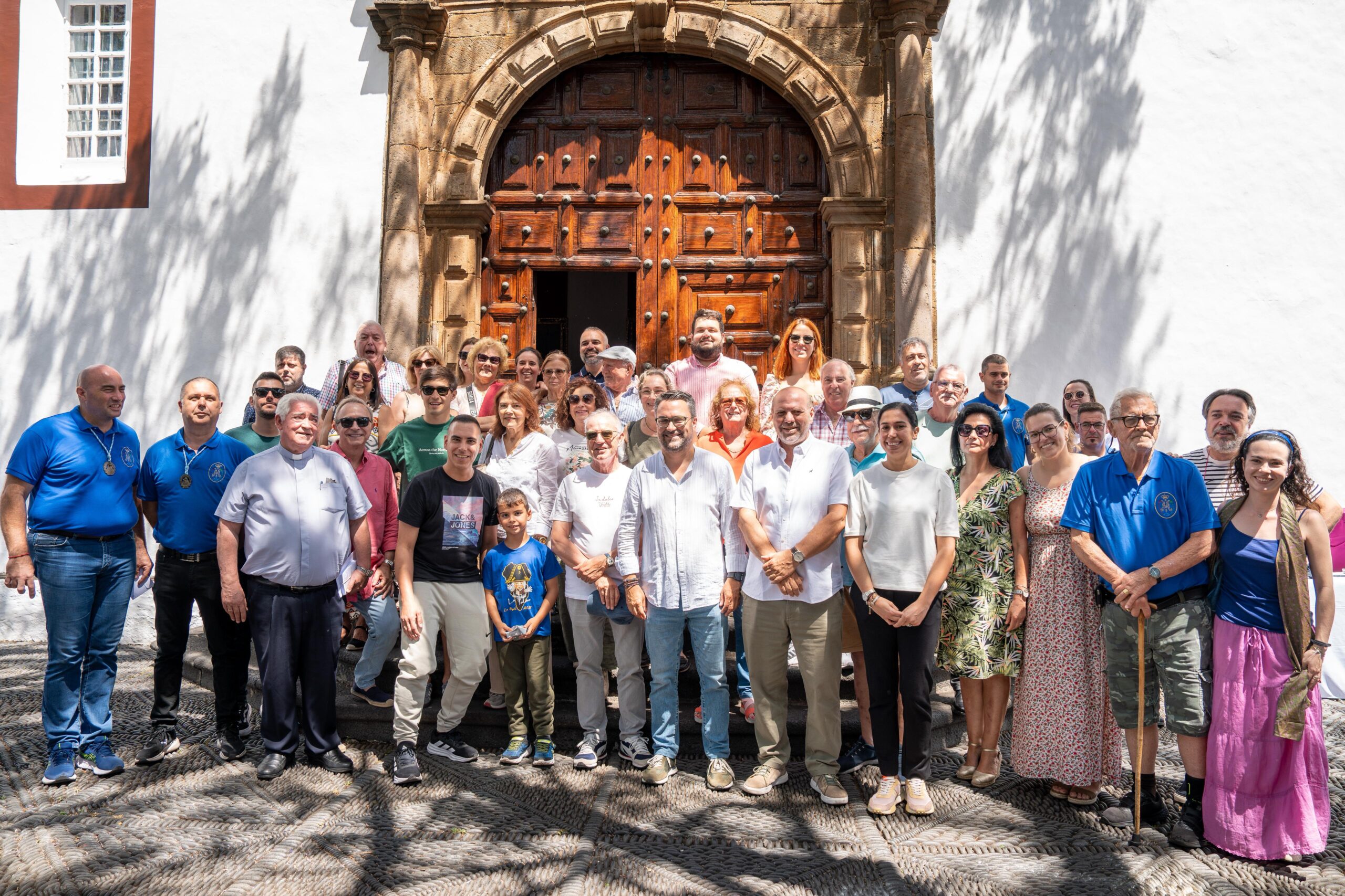Lee más sobre el artículo Sorteadas 26 piezas de plata del trono de la Virgen de las Nieves que bajarán en romería de este domingo hasta Santa Cruz de La Palma